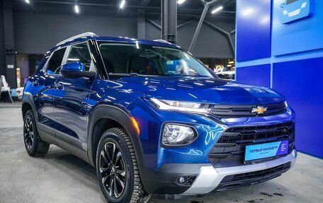 Chevrolet TrailBlazer, 2021 год, 2 100 000 рублей, 23 фотография