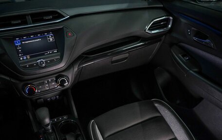 Chevrolet TrailBlazer, 2021 год, 2 100 000 рублей, 30 фотография