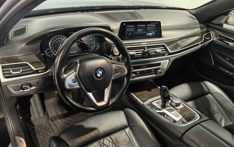 BMW 7 серия, 2017 год, 3 350 000 рублей, 12 фотография