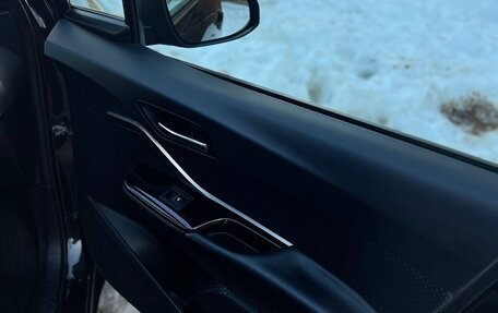 Toyota C-HR I рестайлинг, 2018 год, 2 500 000 рублей, 10 фотография