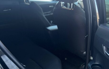 Toyota C-HR I рестайлинг, 2018 год, 2 500 000 рублей, 12 фотография