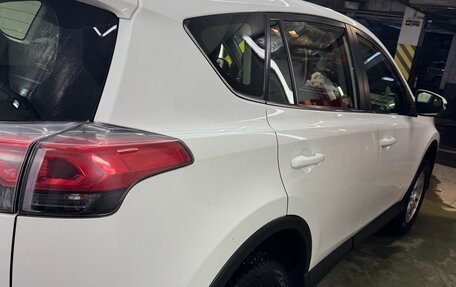 Toyota RAV4, 2015 год, 1 950 000 рублей, 2 фотография