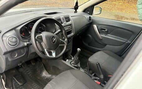 Renault Logan II, 2019 год, 495 000 рублей, 9 фотография