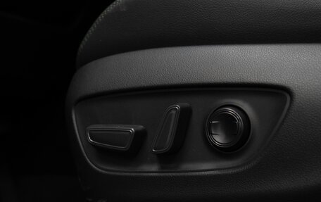 Toyota RAV4, 2025 год, 3 700 000 рублей, 21 фотография