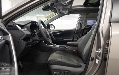 Toyota RAV4, 2025 год, 3 700 000 рублей, 16 фотография