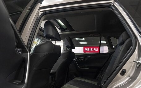 Toyota RAV4, 2025 год, 3 700 000 рублей, 18 фотография