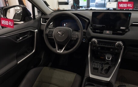 Toyota RAV4, 2025 год, 3 700 000 рублей, 12 фотография