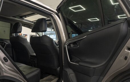 Toyota RAV4, 2025 год, 3 700 000 рублей, 25 фотография