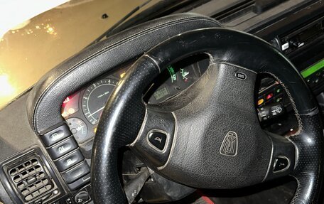 Land Rover Discovery III, 2004 год, 950 000 рублей, 10 фотография