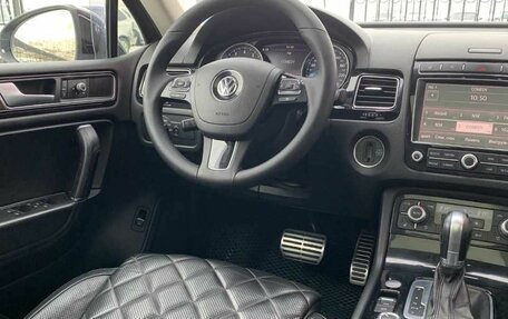 Volkswagen Touareg III, 2016 год, 2 625 000 рублей, 14 фотография
