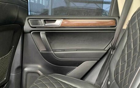 Volkswagen Touareg III, 2016 год, 2 625 000 рублей, 18 фотография