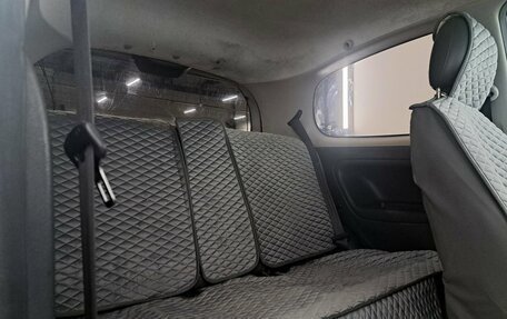 Toyota Yaris I рестайлинг, 2001 год, 280 000 рублей, 12 фотография