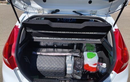 Ford Fiesta, 2011 год, 700 000 рублей, 15 фотография