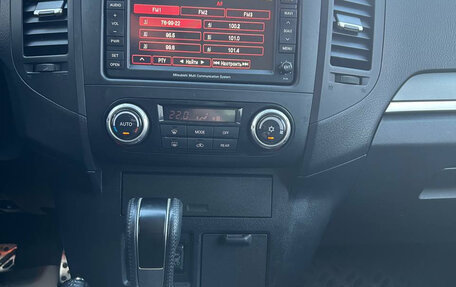 Mitsubishi Pajero IV, 2011 год, 1 850 000 рублей, 7 фотография