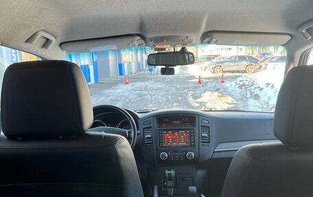 Mitsubishi Pajero IV, 2011 год, 1 850 000 рублей, 8 фотография