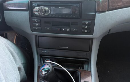 BMW 3 серия, 1999 год, 480 000 рублей, 17 фотография