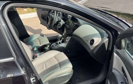 Chevrolet Cruze II, 2010 год, 795 000 рублей, 11 фотография