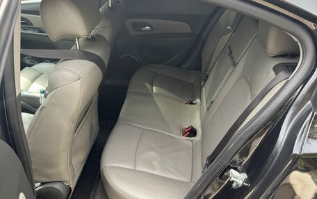 Chevrolet Cruze II, 2010 год, 795 000 рублей, 7 фотография