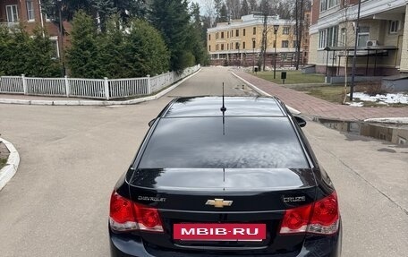 Chevrolet Cruze II, 2010 год, 795 000 рублей, 4 фотография