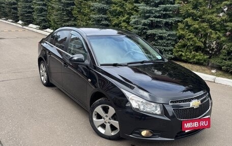 Chevrolet Cruze II, 2010 год, 795 000 рублей, 2 фотография