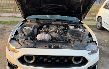 Ford Mustang VI рестайлинг, 2020 год, 5 700 000 рублей, 2 фотография