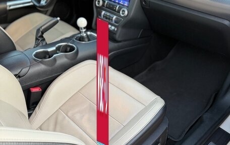 Ford Mustang VI рестайлинг, 2020 год, 5 700 000 рублей, 9 фотография