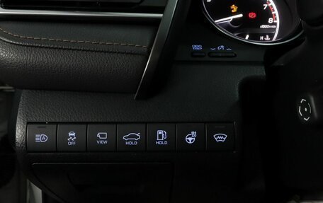 Toyota Camry, 2021 год, 3 490 000 рублей, 12 фотография