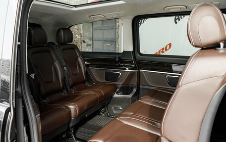 Mercedes-Benz V-Класс, 2017 год, 4 585 000 рублей, 28 фотография