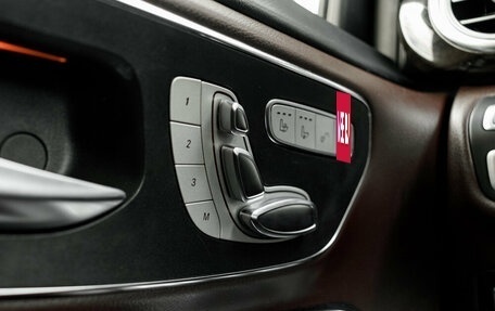 Mercedes-Benz V-Класс, 2017 год, 4 585 000 рублей, 31 фотография