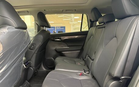 Toyota Highlander, 2025 год, 5 680 000 рублей, 15 фотография