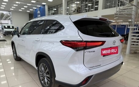 Toyota Highlander, 2025 год, 5 680 000 рублей, 6 фотография