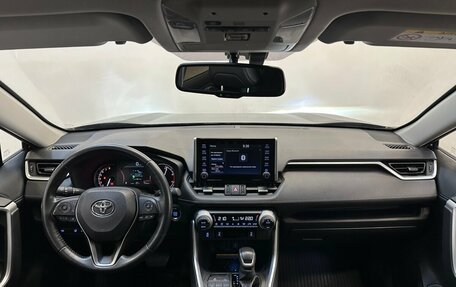 Toyota RAV4, 2022 год, 4 595 000 рублей, 5 фотография