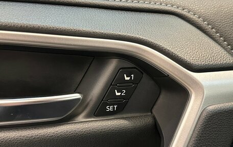 Toyota RAV4, 2022 год, 4 595 000 рублей, 12 фотография