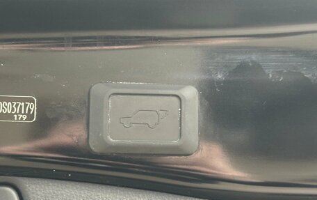 Toyota RAV4, 2022 год, 4 595 000 рублей, 17 фотография