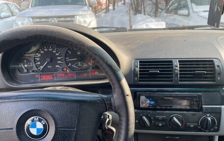 BMW 3 серия, 2002 год, 450 000 рублей, 17 фотография