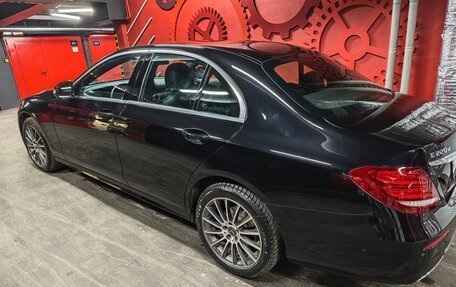 Mercedes-Benz E-Класс, 2020 год, 4 760 000 рублей, 3 фотография
