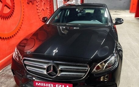 Mercedes-Benz E-Класс, 2020 год, 4 760 000 рублей, 4 фотография