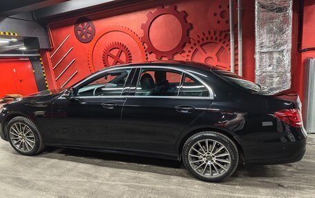 Mercedes-Benz E-Класс, 2020 год, 4 760 000 рублей, 10 фотография
