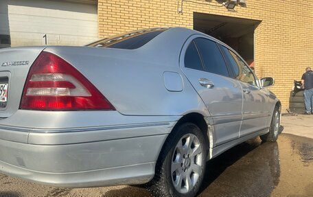 Mercedes-Benz C-Класс, 2006 год, 380 000 рублей, 5 фотография