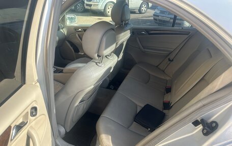 Mercedes-Benz C-Класс, 2006 год, 380 000 рублей, 12 фотография