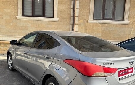 Hyundai Elantra V, 2013 год, 550 000 рублей, 2 фотография