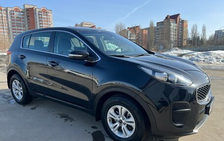 KIA Sportage IV рестайлинг, 2018 год, 2 450 000 рублей, 3 фотография