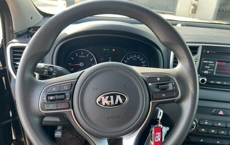 KIA Sportage IV рестайлинг, 2018 год, 2 450 000 рублей, 18 фотография