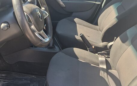 Renault Logan II, 2020 год, 700 000 рублей, 9 фотография