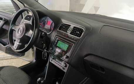 Volkswagen Polo VI (EU Market), 2013 год, 647 000 рублей, 13 фотография