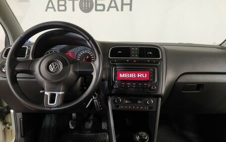 Volkswagen Polo VI (EU Market), 2013 год, 647 000 рублей, 16 фотография