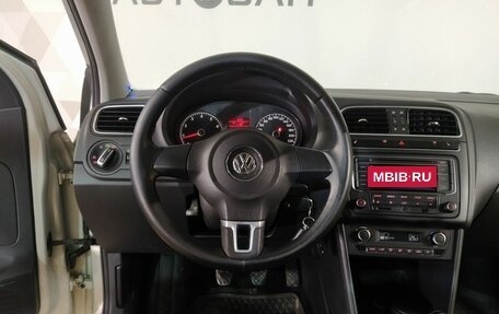 Volkswagen Polo VI (EU Market), 2013 год, 647 000 рублей, 17 фотография