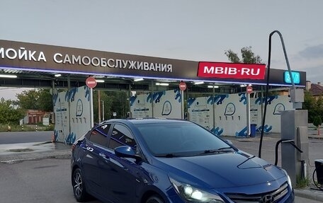 Hyundai Solaris II рестайлинг, 2015 год, 1 500 000 рублей, 26 фотография