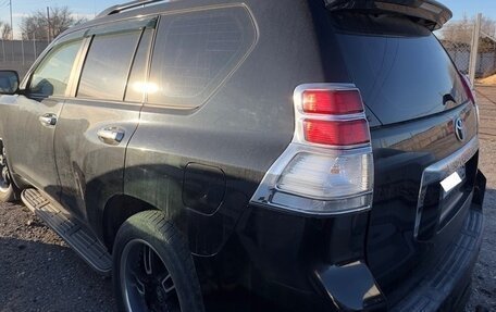 Toyota Land Cruiser Prado 150 рестайлинг 2, 2010 год, 2 000 000 рублей, 5 фотография