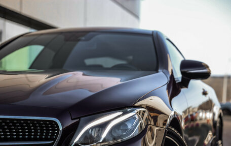 Mercedes-Benz E-Класс, 2018 год, 3 300 000 рублей, 2 фотография